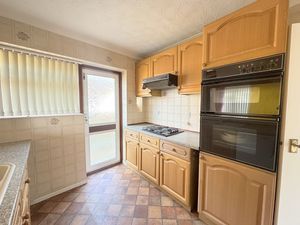 Kirkhurst Close- click for photo gallery